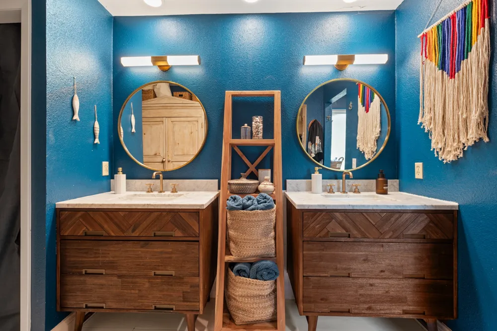 4001 Burr Oak Lane Austin, TX 78727