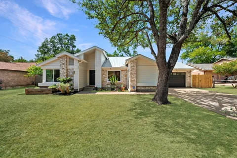 4001 Burr Oak Lane