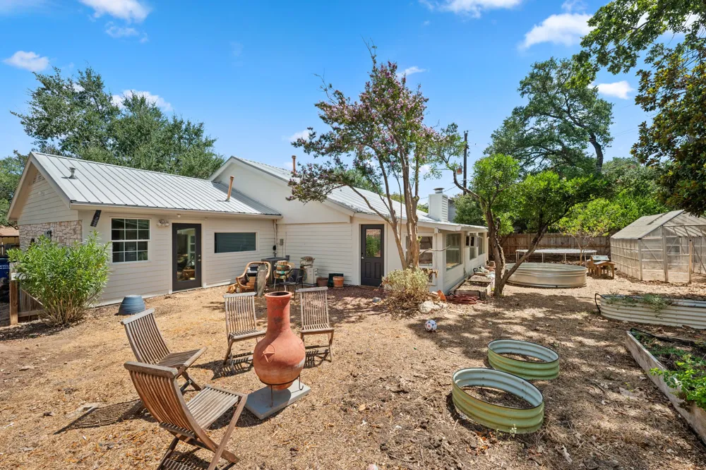 4001 Burr Oak Lane Austin, TX 78727