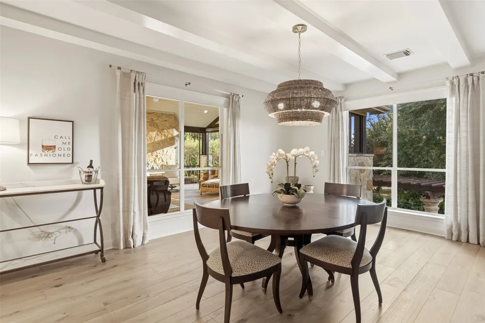 581 Aspen Drive Austin, TX 78737