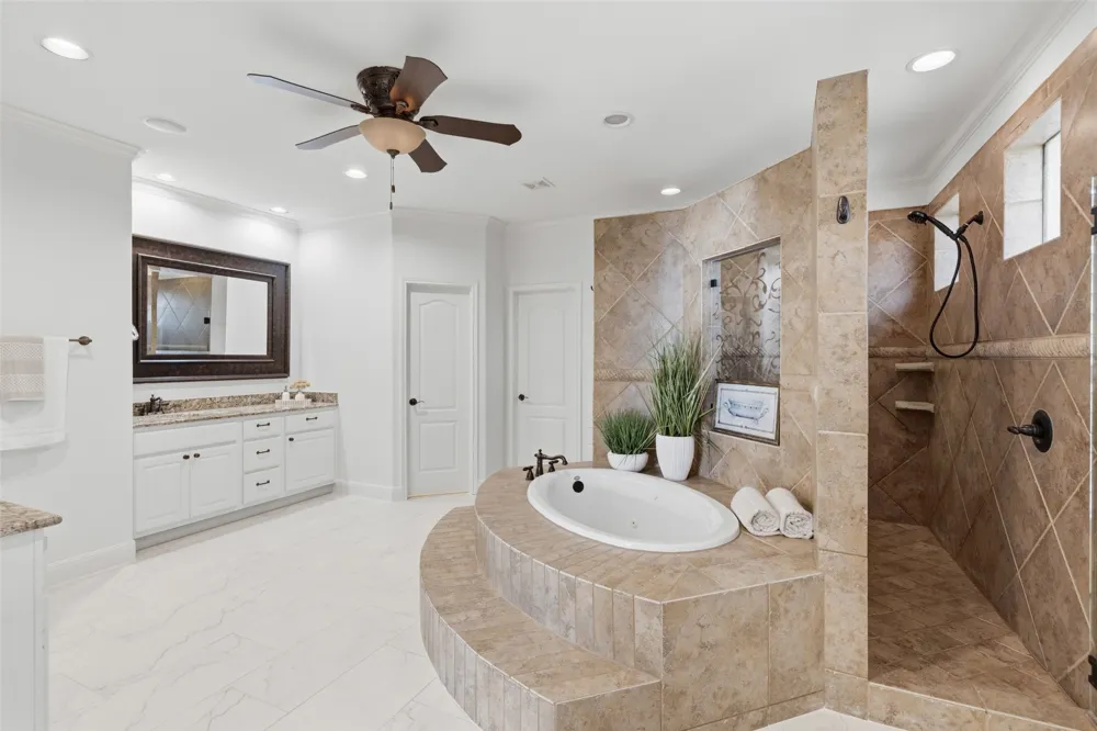 581 Aspen Drive Austin, TX 78737