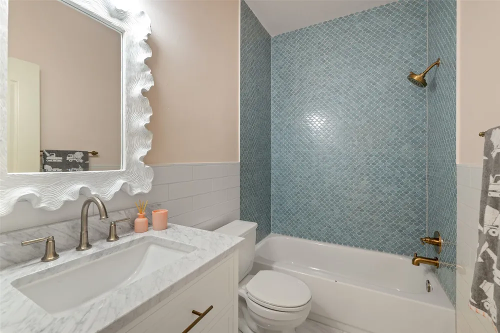 581 Aspen Drive Austin, TX 78737
