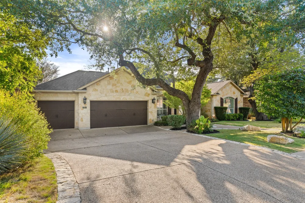 581 Aspen Drive Austin, TX 78737