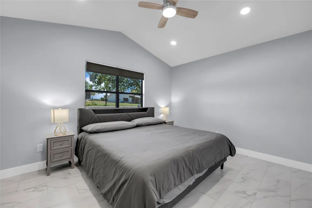 4652 River Oaks Drive Kingsland, TX 78639