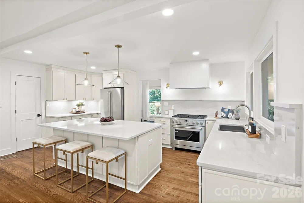2600 Vardall Court Charlotte, NC 28226