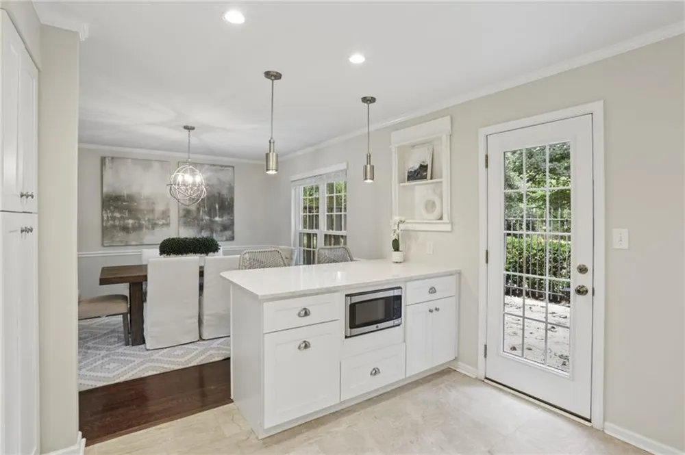 11 Scotland Place NW Atlanta, GA 30318