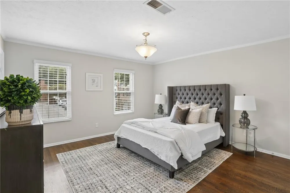 11 Scotland Place NW Atlanta, GA 30318