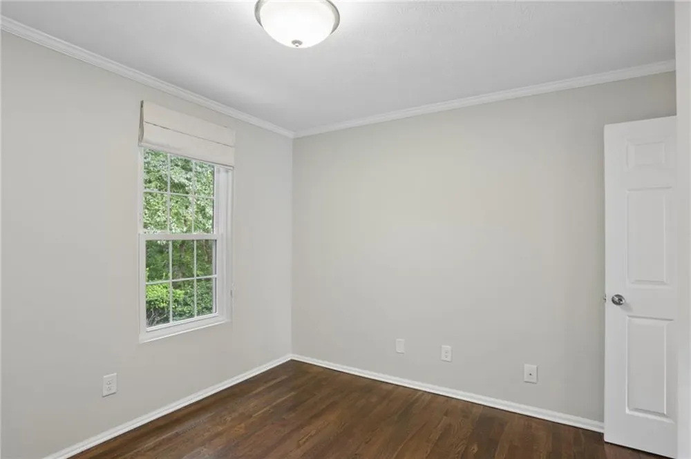 11 Scotland Place NW Atlanta, GA 30318