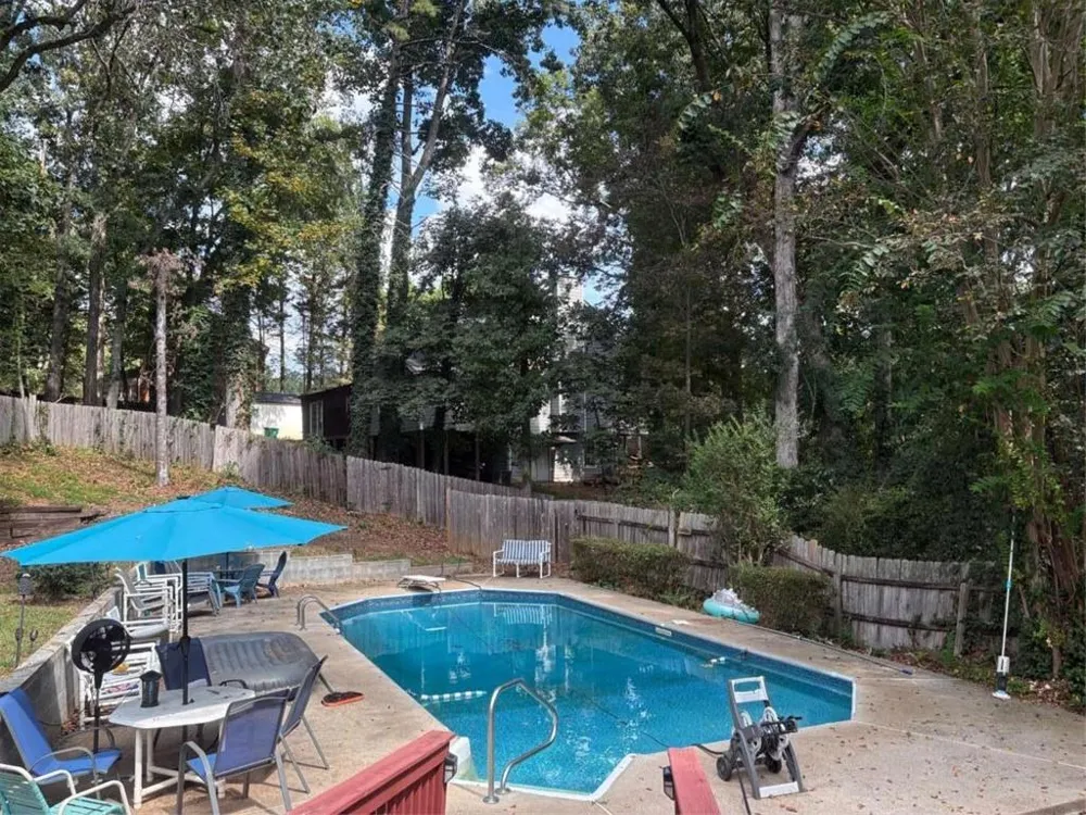 1068 Leslie Place Lithonia, GA 30058