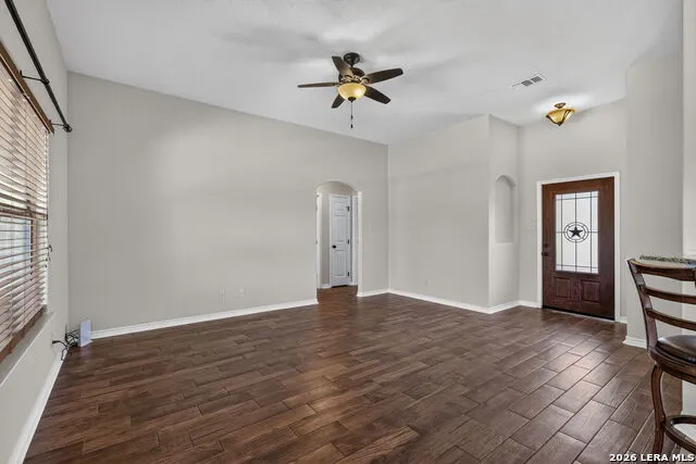 555 CIMARRON SQ Poteet, TX 78065