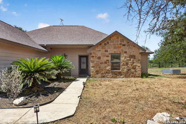 555 CIMARRON SQ Poteet, TX 78065