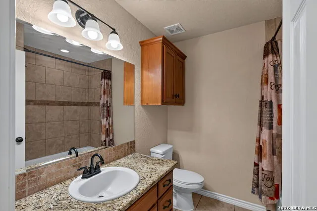 555 CIMARRON SQ Poteet, TX 78065