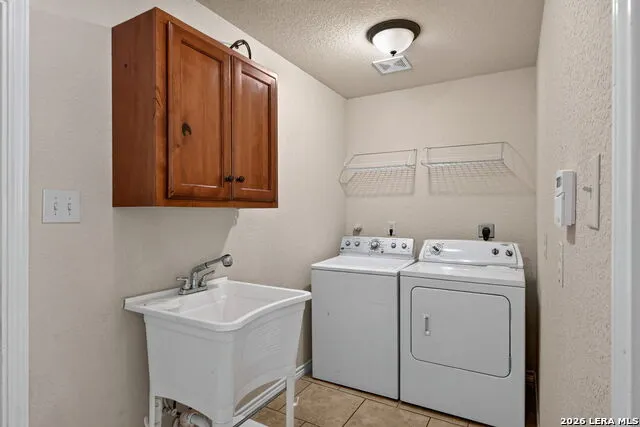 555 CIMARRON SQ Poteet, TX 78065