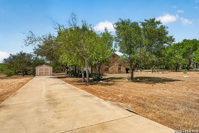 555 CIMARRON SQ Poteet, TX 78065