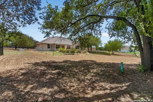 555 CIMARRON SQ Poteet, TX 78065