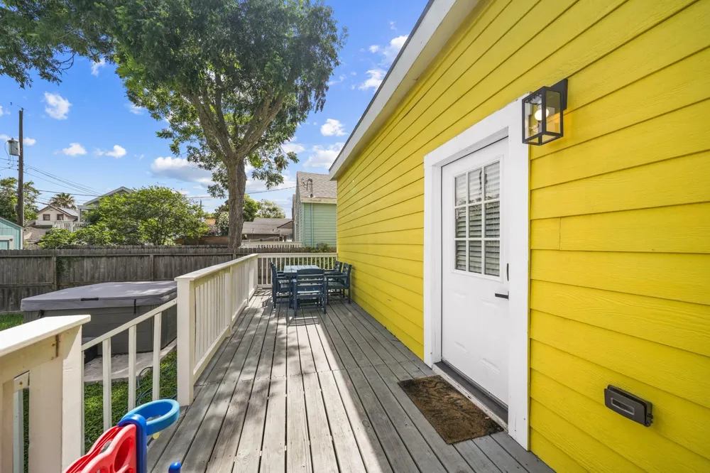 3124 Bernardo De Galvez Avenue Galveston, TX 77550