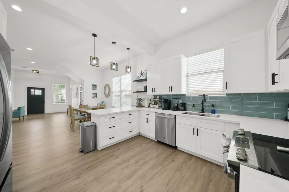 3124 Bernardo De Galvez Avenue Galveston, TX 77550