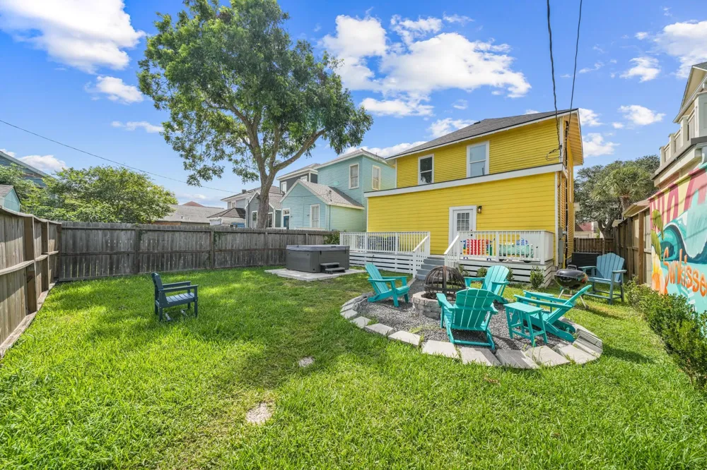 3124 Bernardo De Galvez Avenue Galveston, TX 77550