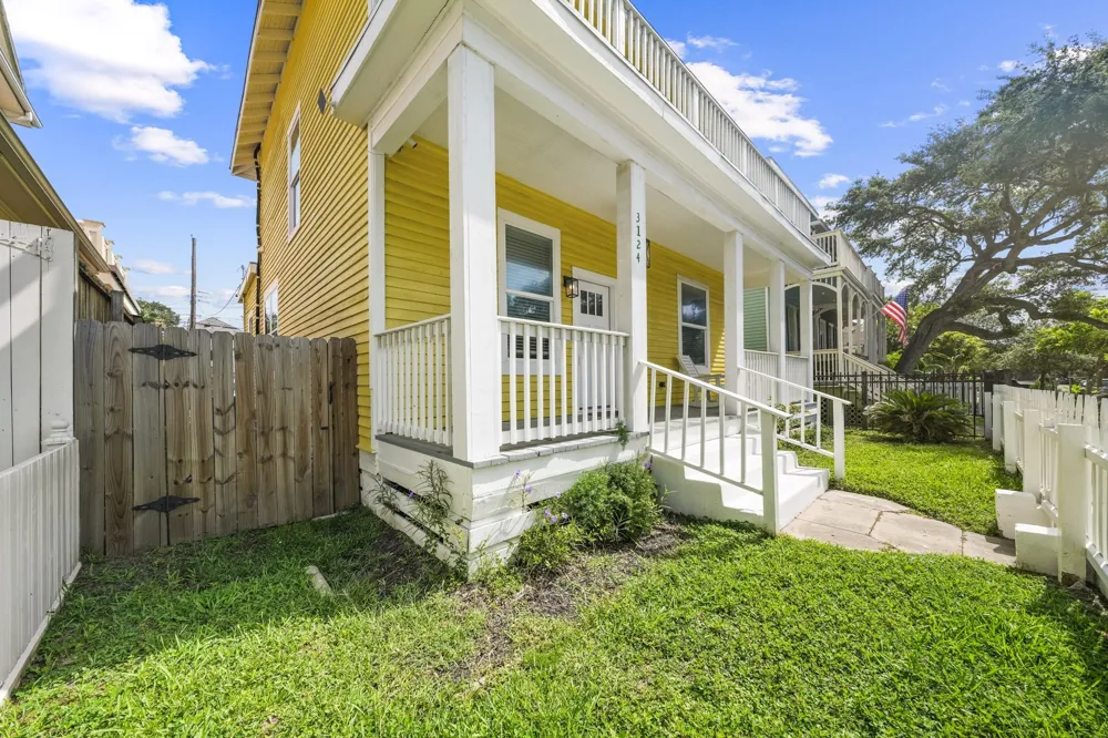 3124 Bernardo De Galvez Avenue Galveston, TX 77550