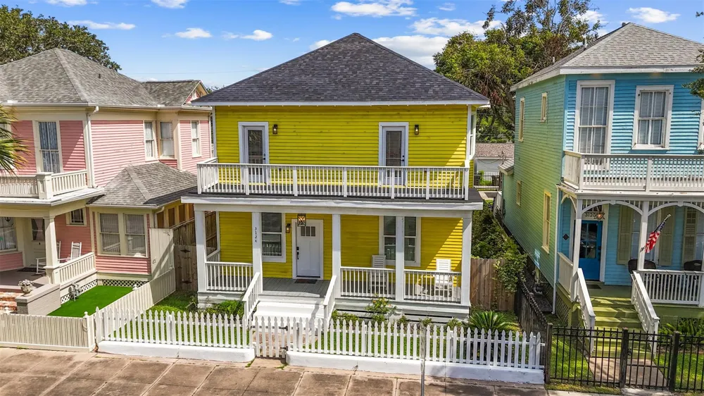 3124 Bernardo De Galvez Avenue Galveston, TX 77550