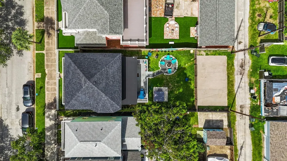 3124 Bernardo De Galvez Avenue Galveston, TX 77550
