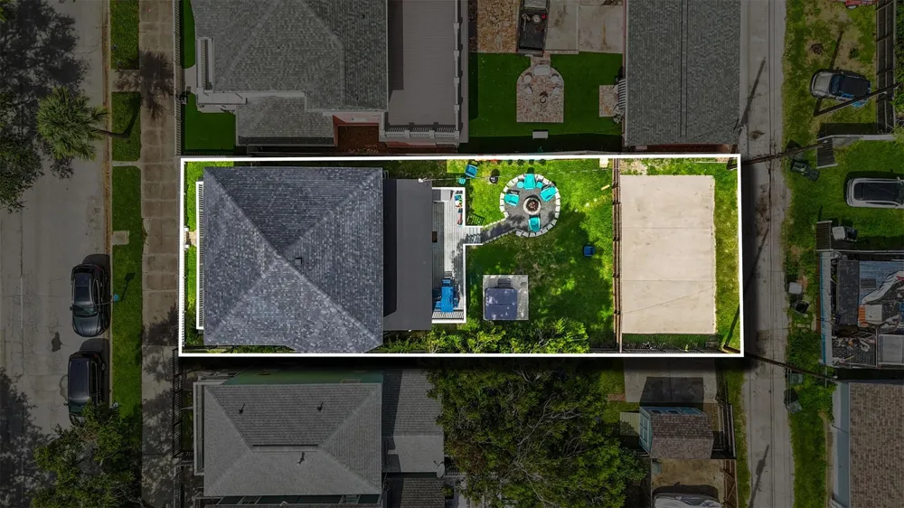 3124 Bernardo De Galvez Avenue Galveston, TX 77550