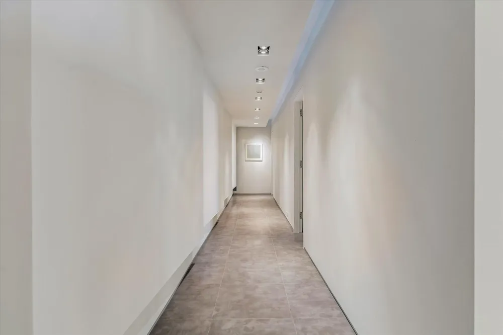 15 Greenway Plaza #29B Houston, TX 77046