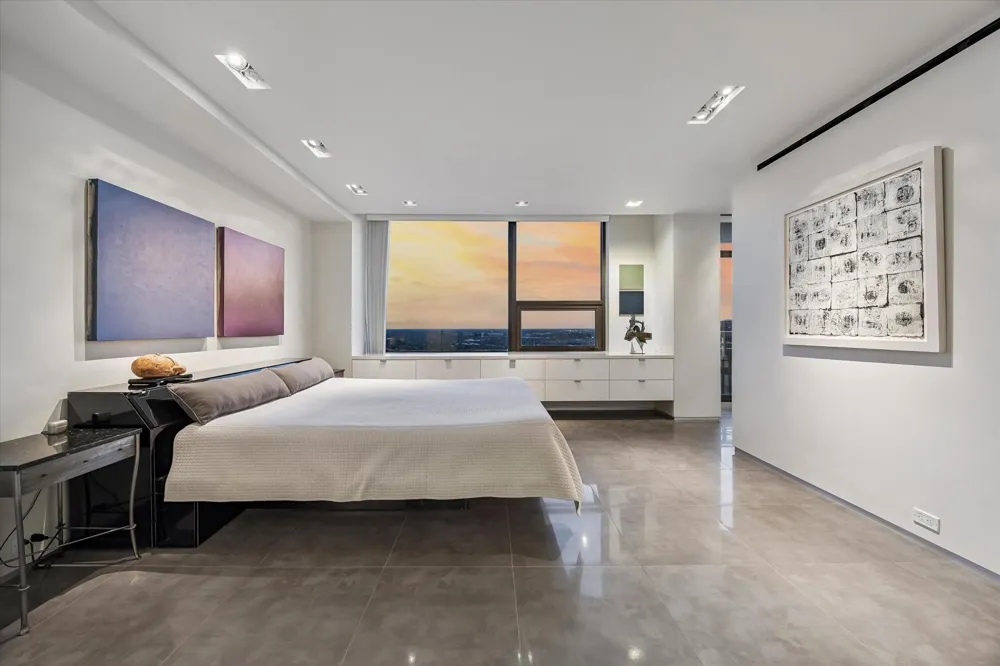15 Greenway Plaza #29B Houston, TX 77046