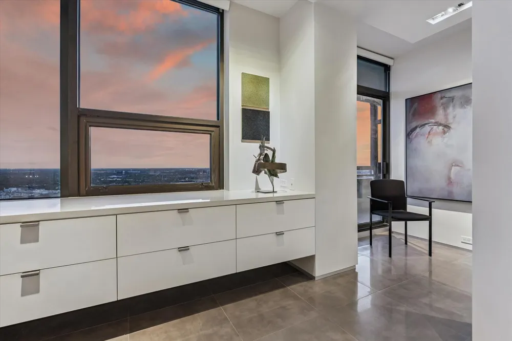 15 Greenway Plaza #29B Houston, TX 77046