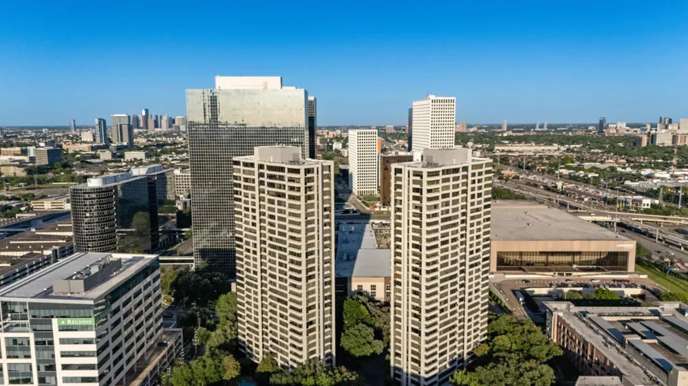 15 Greenway Plaza #29B Houston, TX 77046