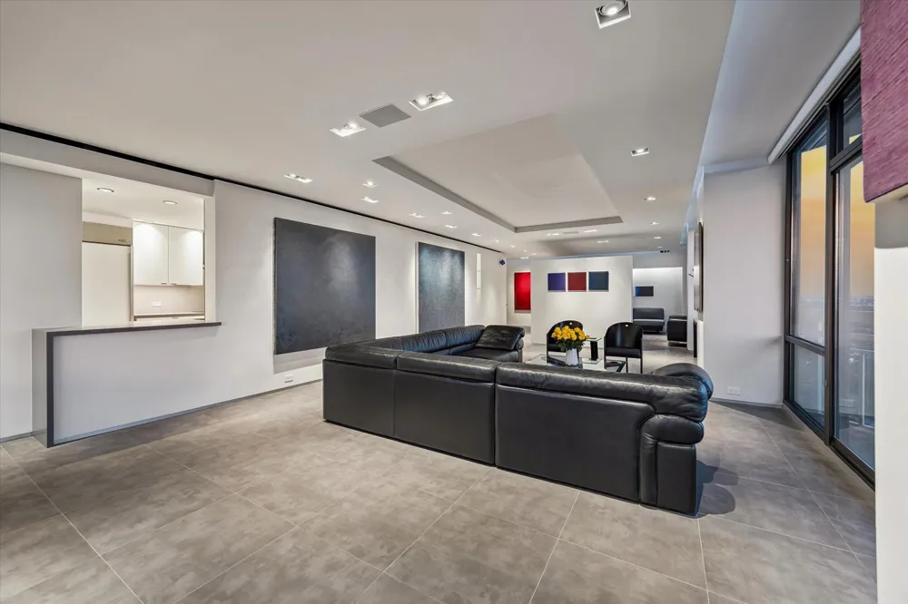 15 Greenway Plaza #29B Houston, TX 77046