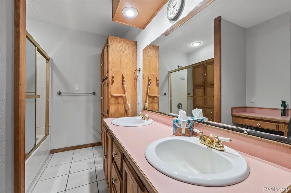 3553 State Road New Haven Township, MI 48867