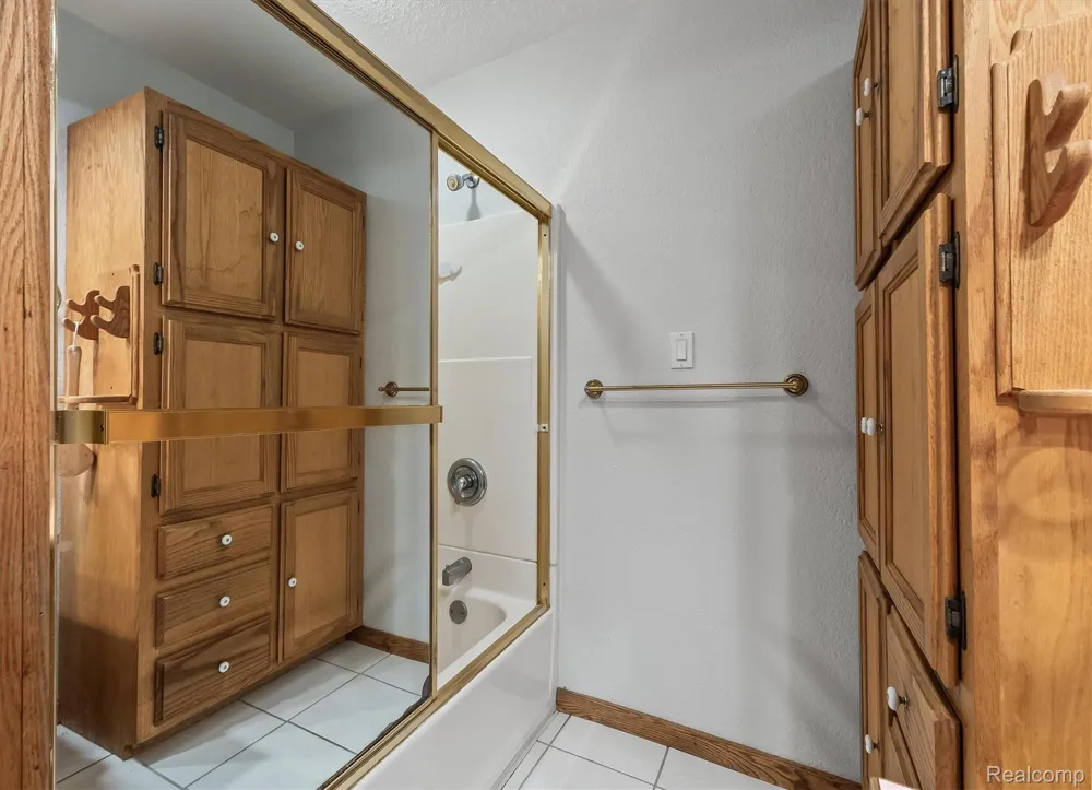 3553 State Road New Haven Township, MI 48867