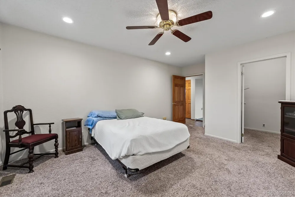 3553 State Road New Haven Township, MI 48867