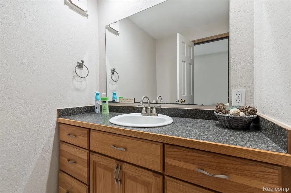 3553 State Road New Haven Township, MI 48867