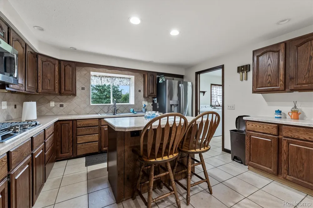 3553 State Road New Haven Township, MI 48867
