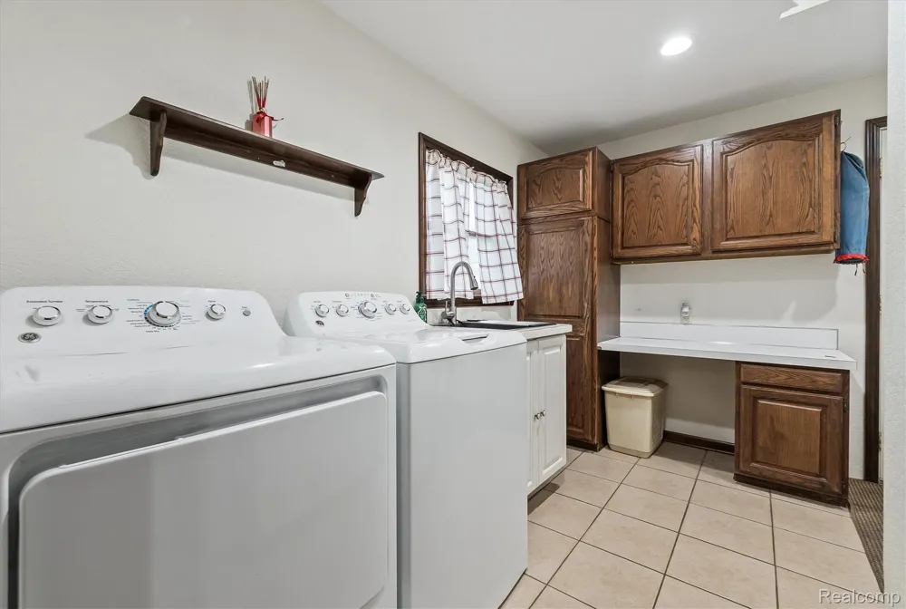3553 State Road New Haven Township, MI 48867
