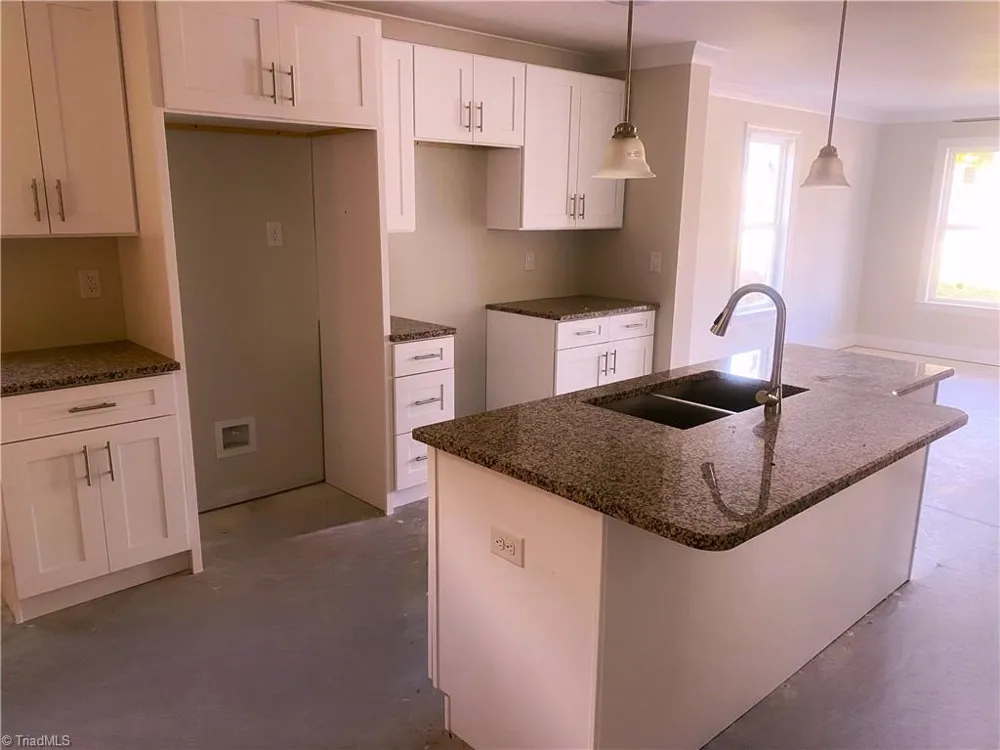 1203 Woodbriar Avenue Greensboro, NC 27405