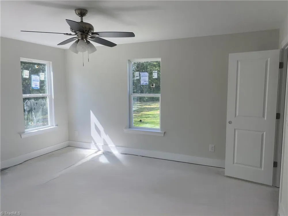 1203 Woodbriar Avenue Greensboro, NC 27405