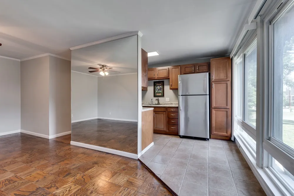 201 Acklen Park Dr #8 Nashville, TN 37203