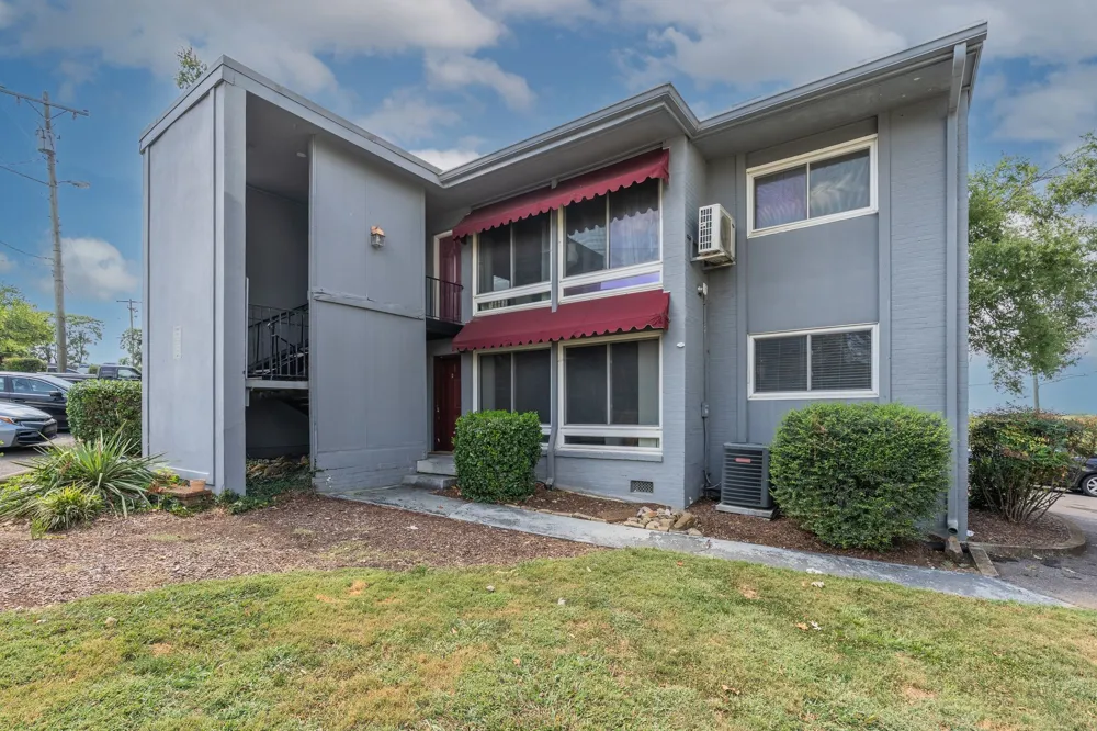 201 Acklen Park Dr #8 Nashville, TN 37203