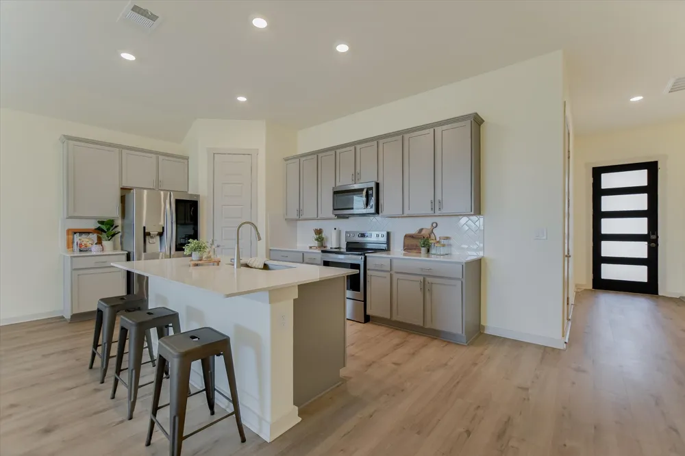 1013 Bear Track Loop Georgetown, TX 78628