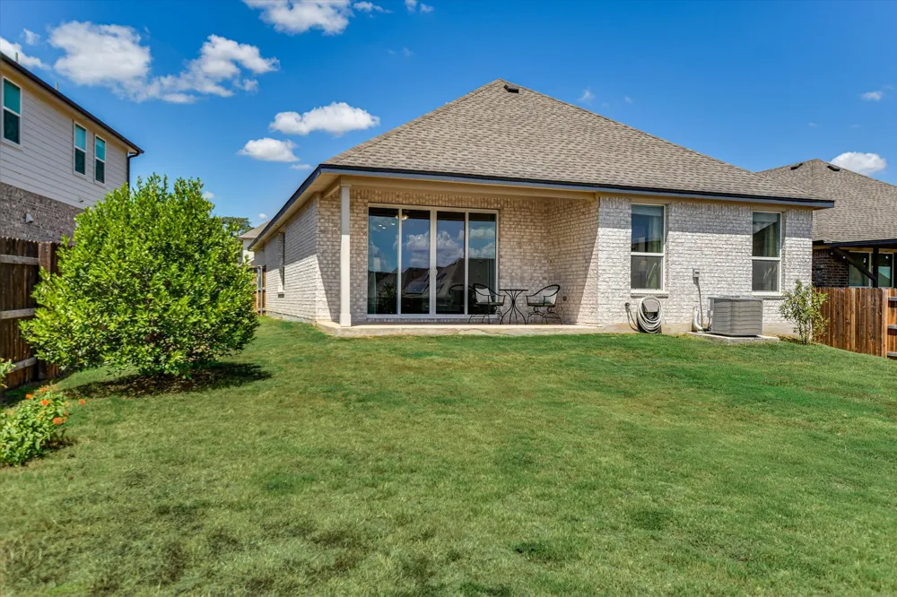 1013 Bear Track Loop Georgetown, TX 78628