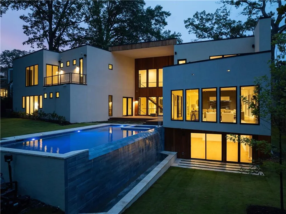 3566 Cantrell Road NE Atlanta, GA 30326