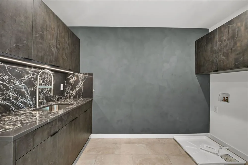 3566 Cantrell Road NE Atlanta, GA 30326
