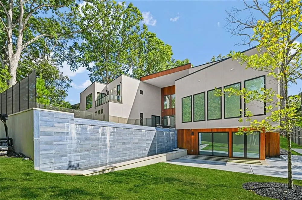3566 Cantrell Road NE Atlanta, GA 30326
