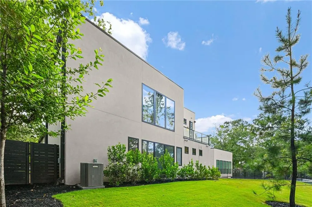 3566 Cantrell Road NE Atlanta, GA 30326