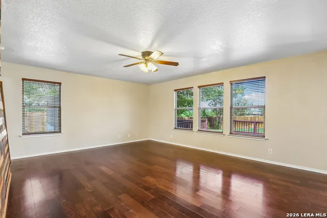 397 COPPER PATH DR New Braunfels, TX 78130