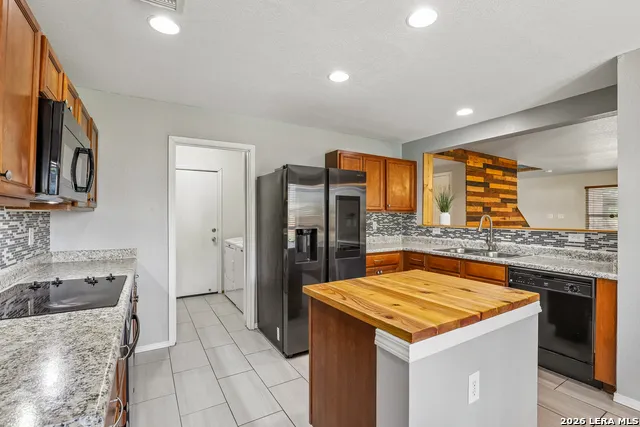 397 COPPER PATH DR New Braunfels, TX 78130