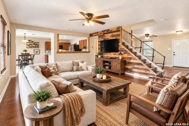 397 COPPER PATH DR New Braunfels, TX 78130